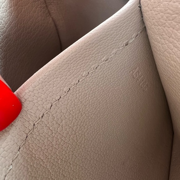 *RARE* Louis Vuitton Twist MM Purse in Red Python - Picture 10 of 16